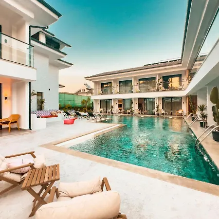 Hotel S-cape *