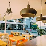 Hotel S-cape