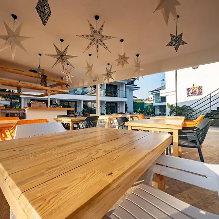 Hotel S-cape *